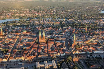 Ausflug Schwerin, Rostock, Warnemünde, Wismar und Lübeck