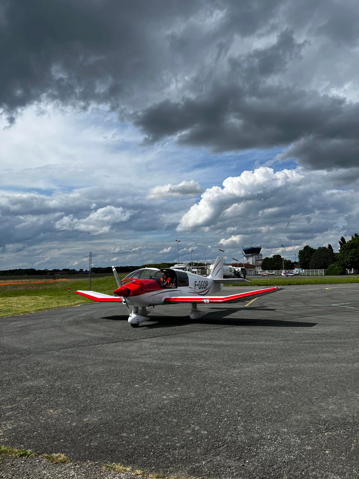 Robin DR400 - 120HP