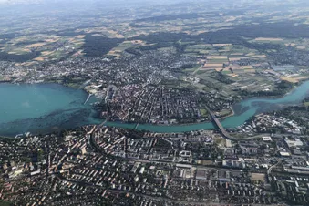 Schöner Bodensee und Alpen Rundflug