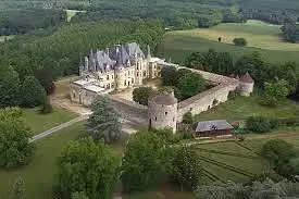 UN CHATEAU TOUTES LES 3 MINUTES DANS L ENTRE DEUX MERS