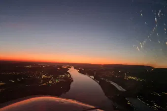 Sonnenuntergang über dem Rhein