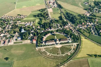 Arc-et-Senans et ses nouveaux jardins