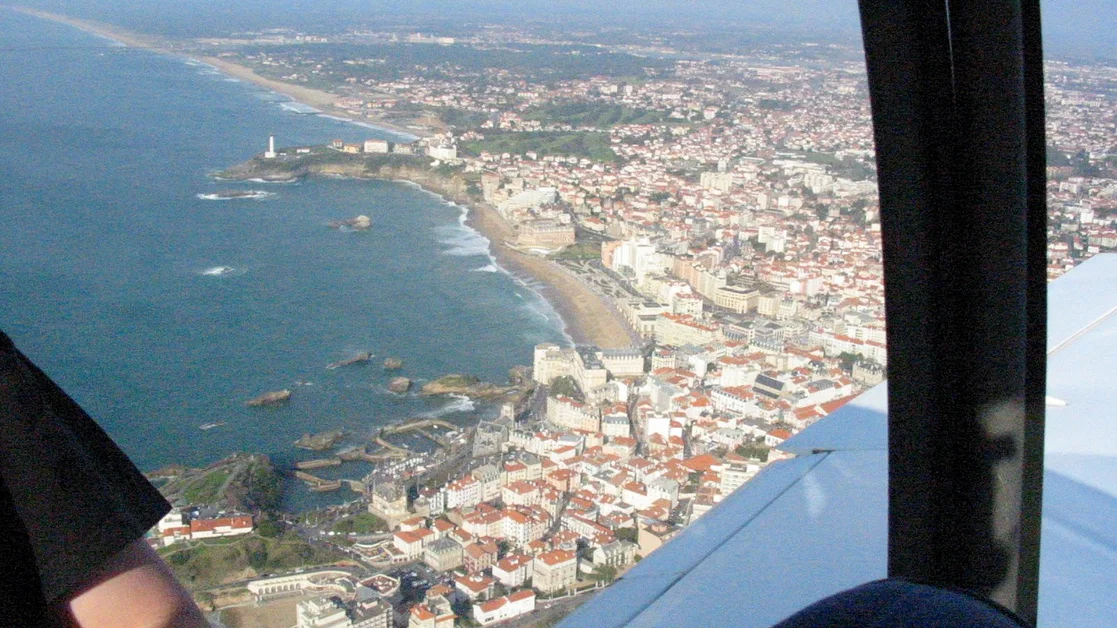 Survol de la côte Basque (2 ou 3 passagers en DR 400)