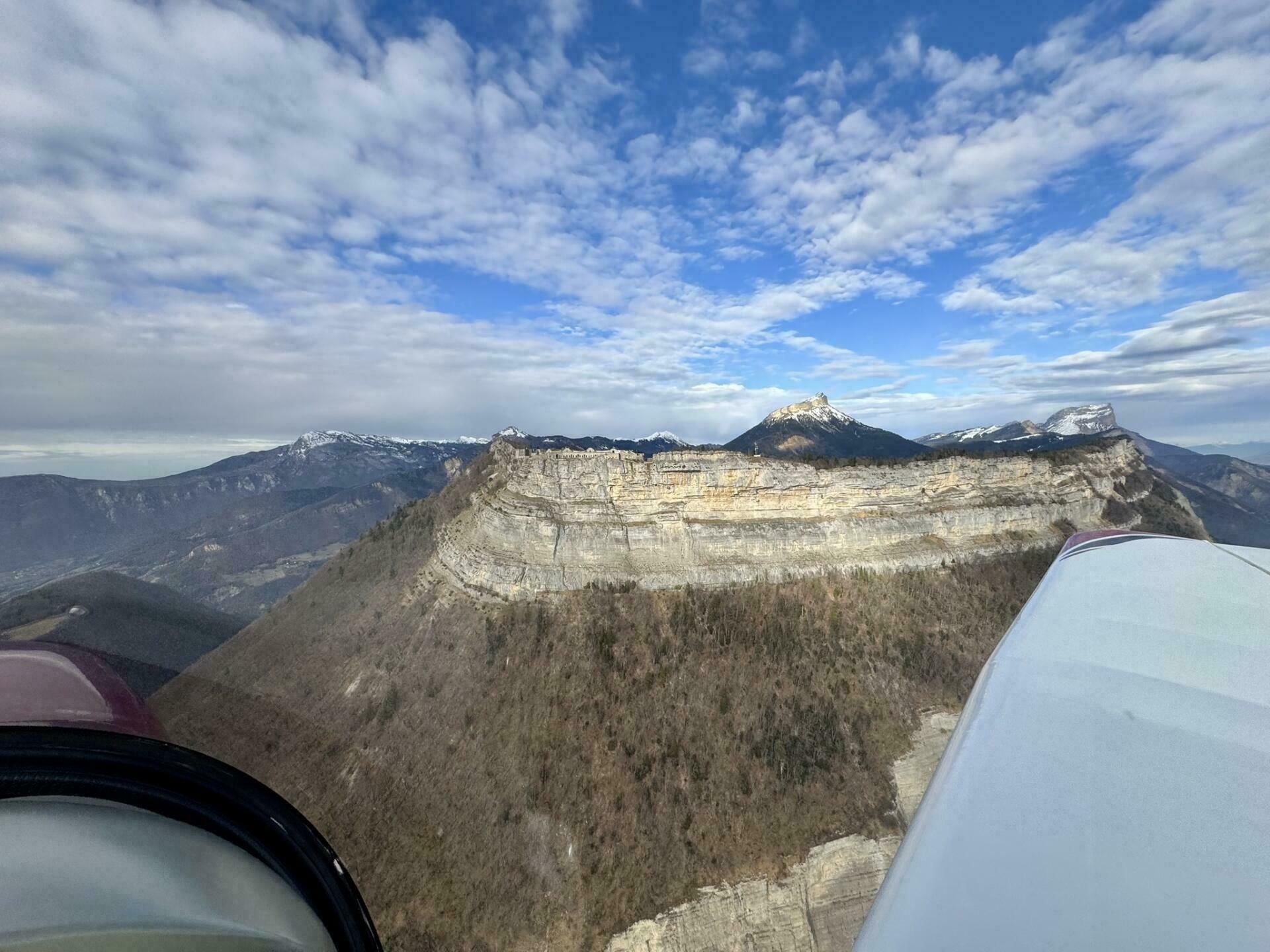 Les Lacs de la région jusqu'au Massif des Bauges