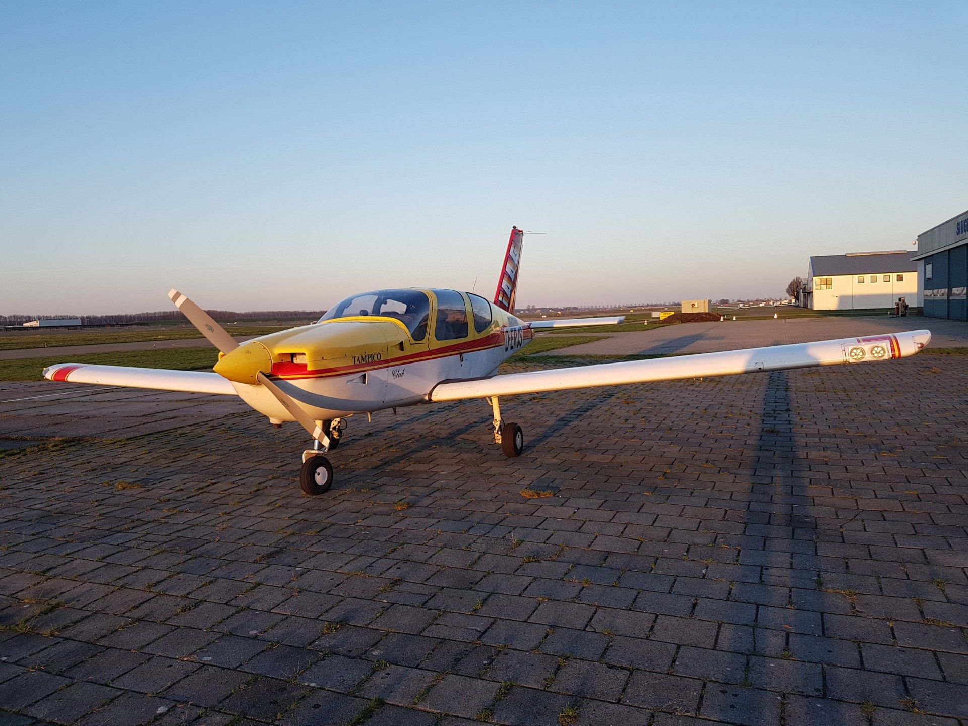 Socata TB9