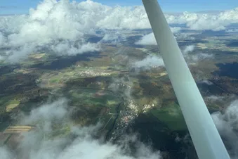 1 Stunde fliegen - freie Wahl - bis 3 Personen bis 300 kg