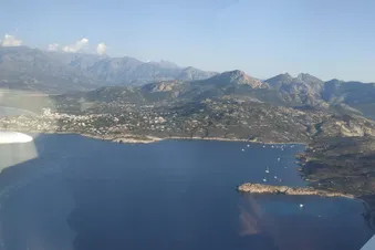 Aller simple vers la Corse (départ Berre-la Fare)