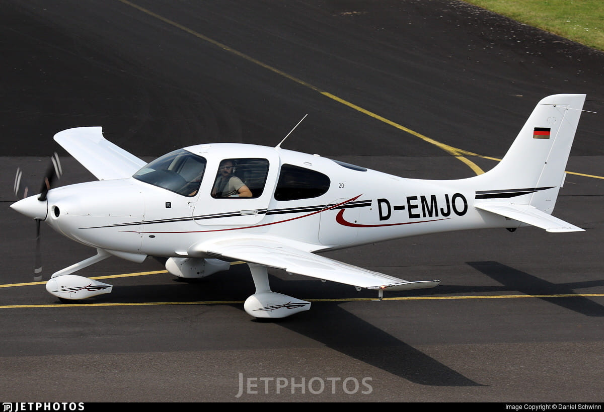 Cirrus SR20 G6