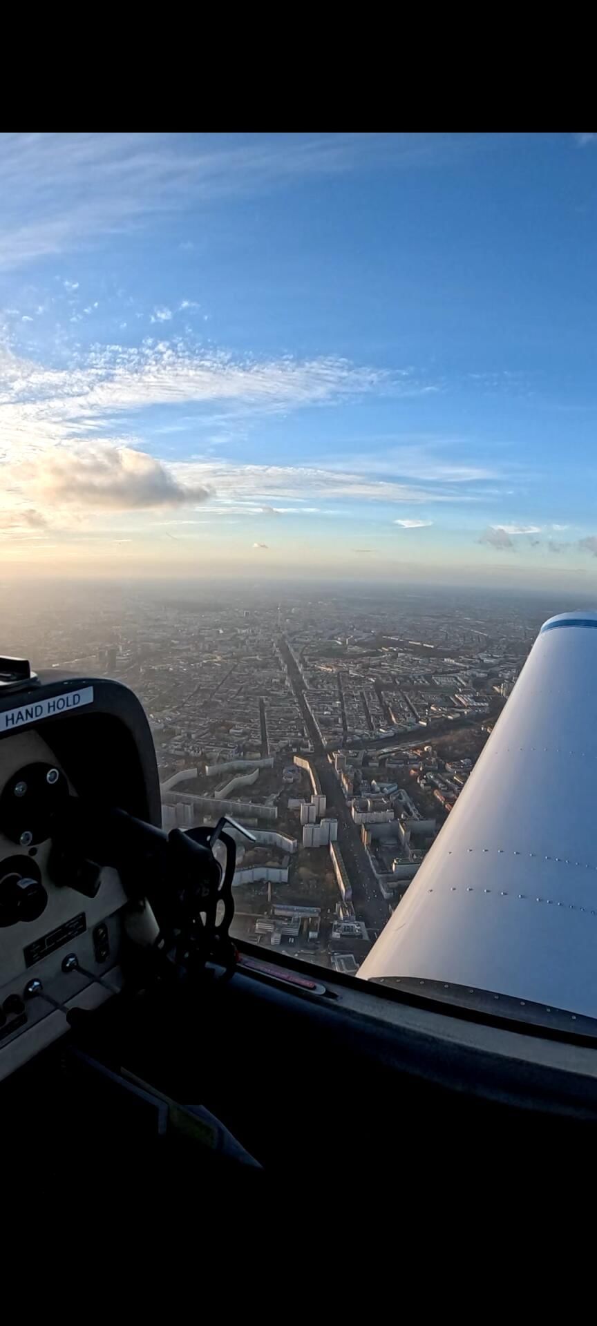 Rundflug über Potsdam, Berlin und den BER