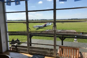 Lunch at Sleap on the Welsh border