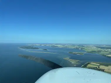 Rundflug entlang der Ostseeküste