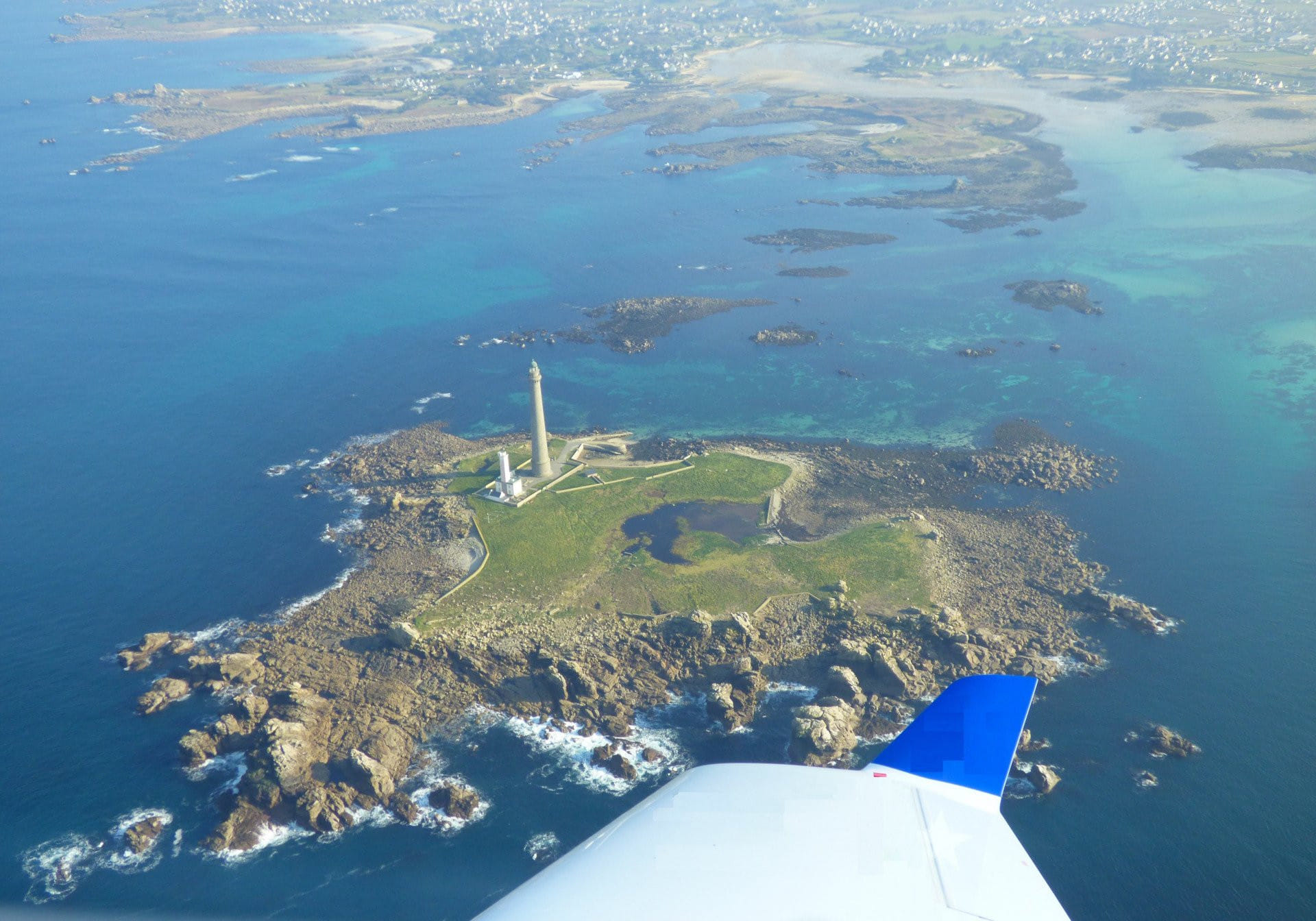 Le Pays Pagan Côte des naufrageurs vue du ciel (2 pers. min)