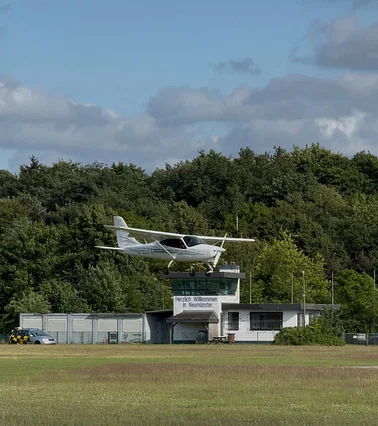 Dein Rundflug: 45 Minuten über Neumünster & Umgebung