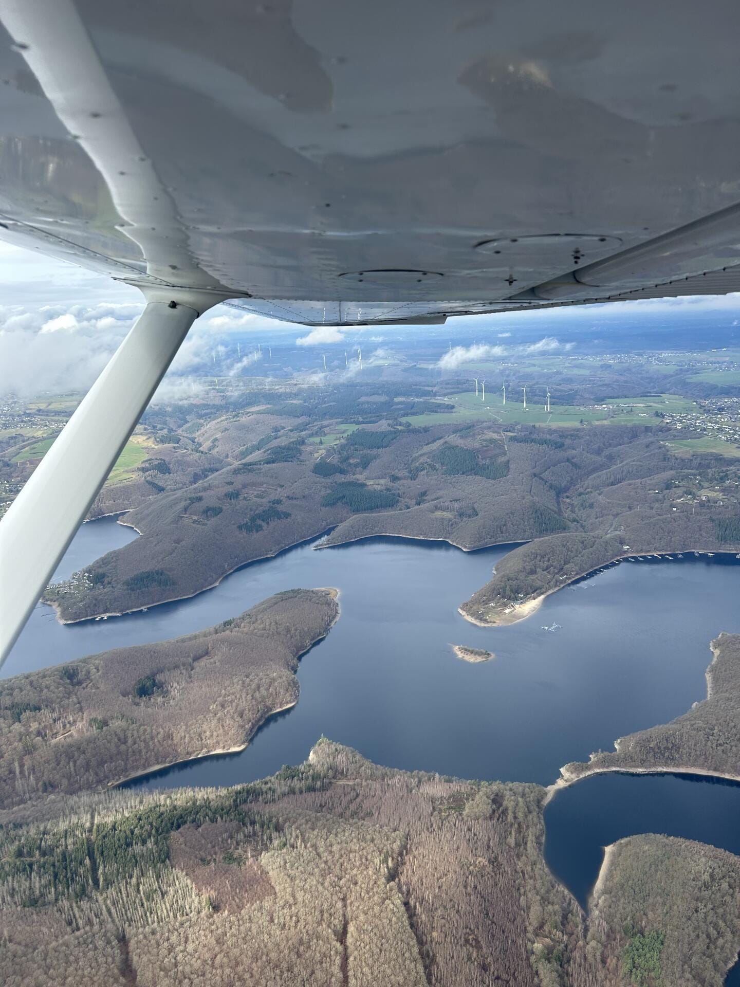 Flug über Tagebau, Kölner Dom und Siebengebirge