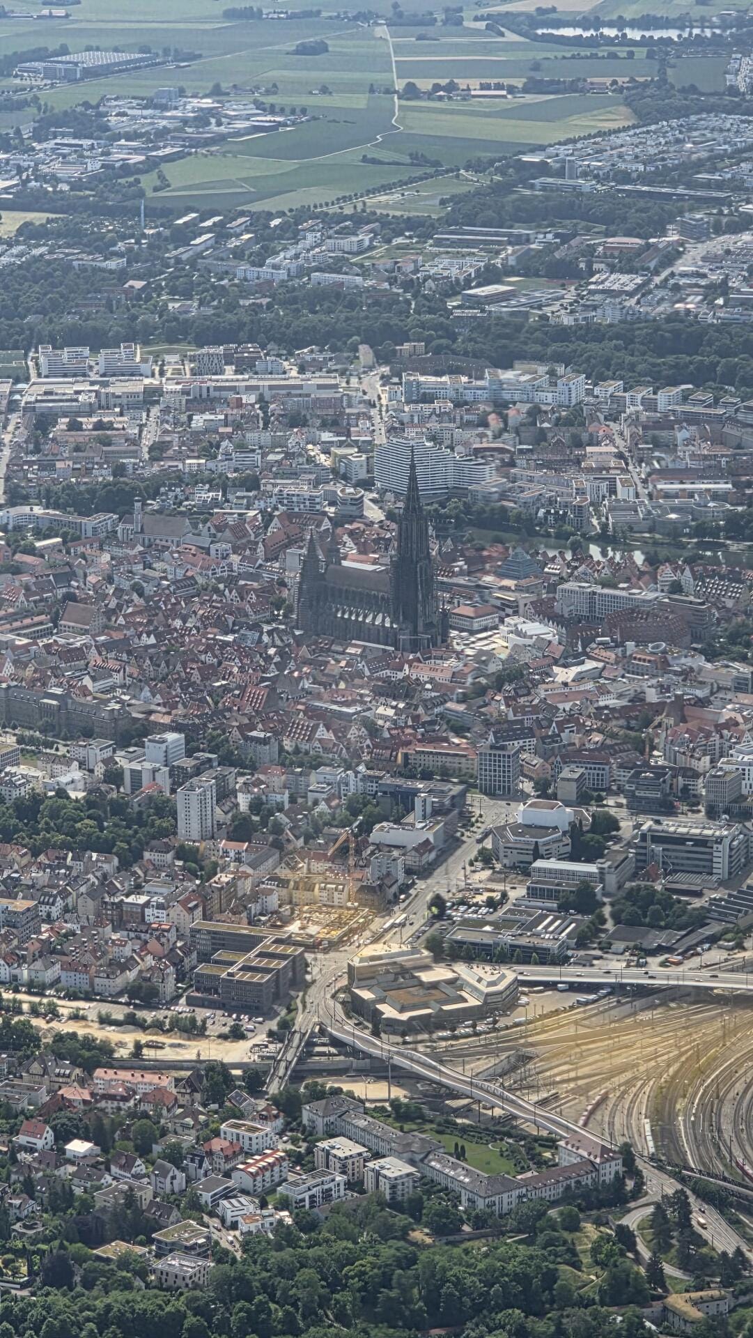 Über Ulm, um Ulm und um Ulm herum