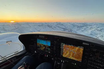 VIP Alpenrundflug im zweimotorigen Flugzeug