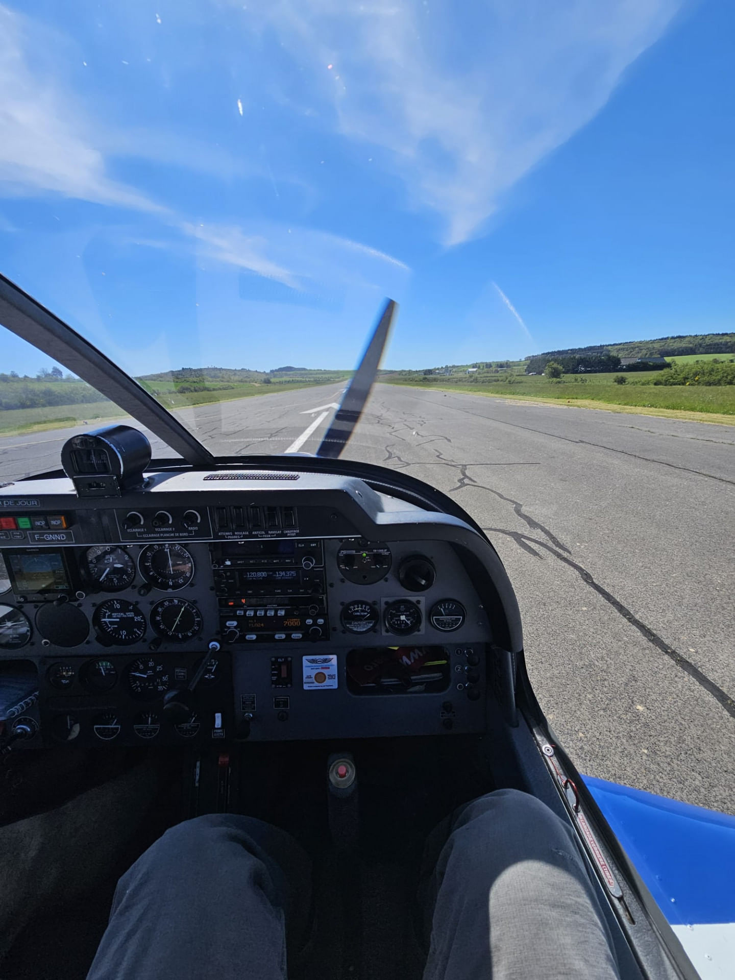 La piste du terrain de Millau-Larzac