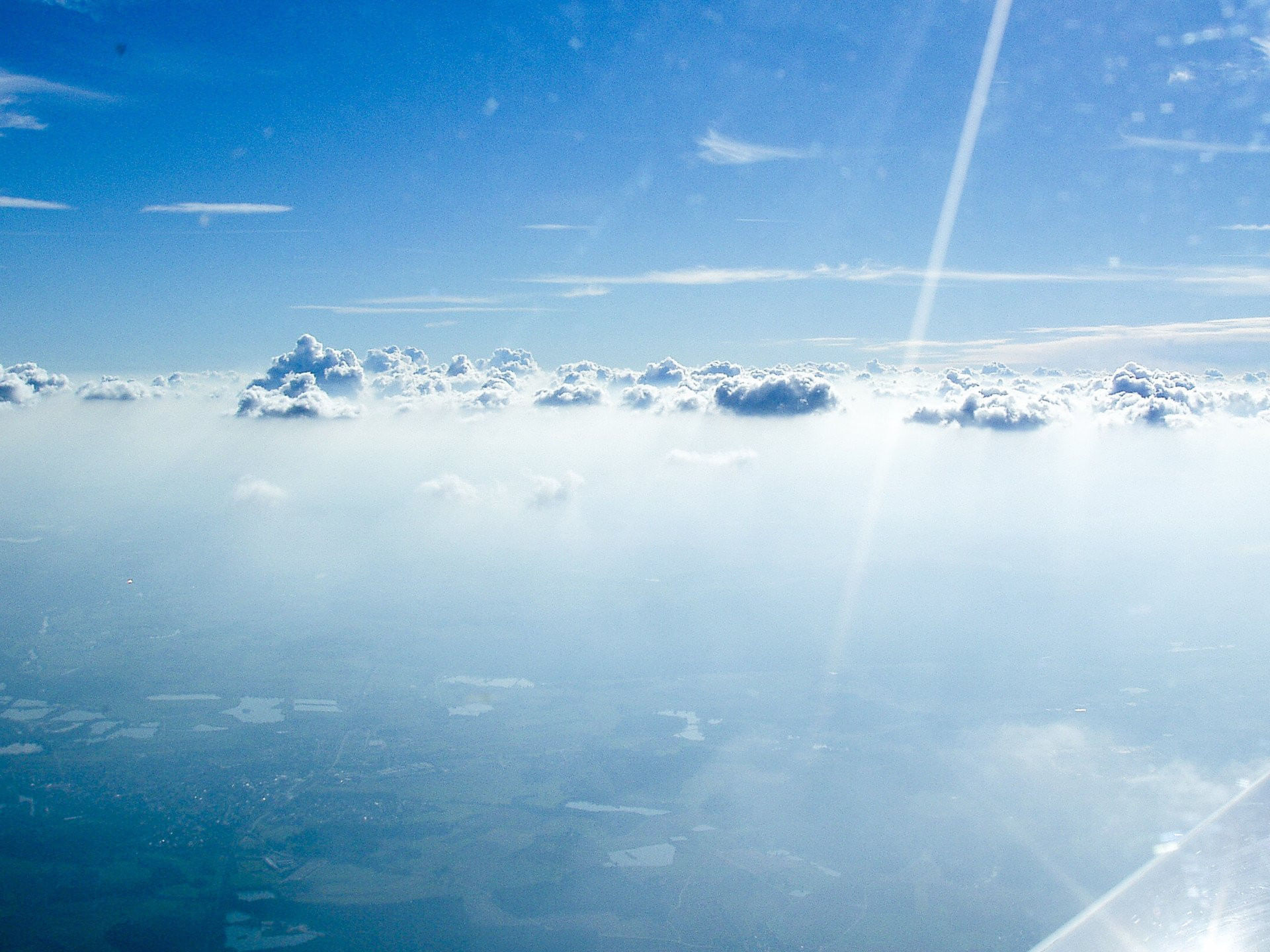 einmal im modernsten Flugzeug der Welt fliegen?!