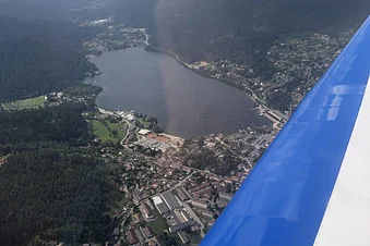 Balade aérienne au-dessus de la région des Vosges