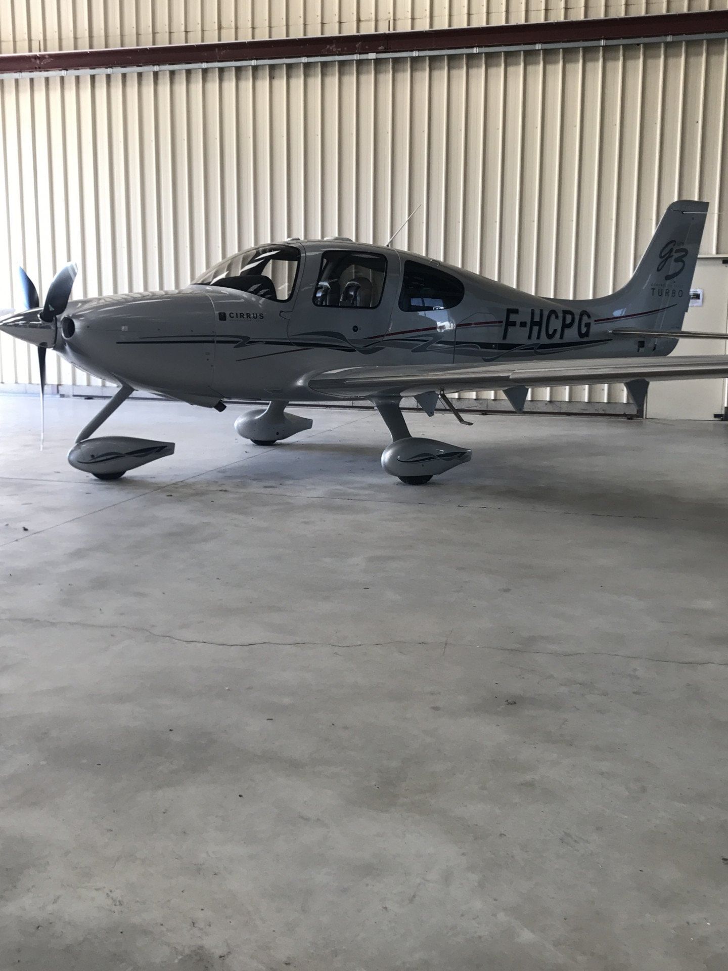 Cirrus SR22