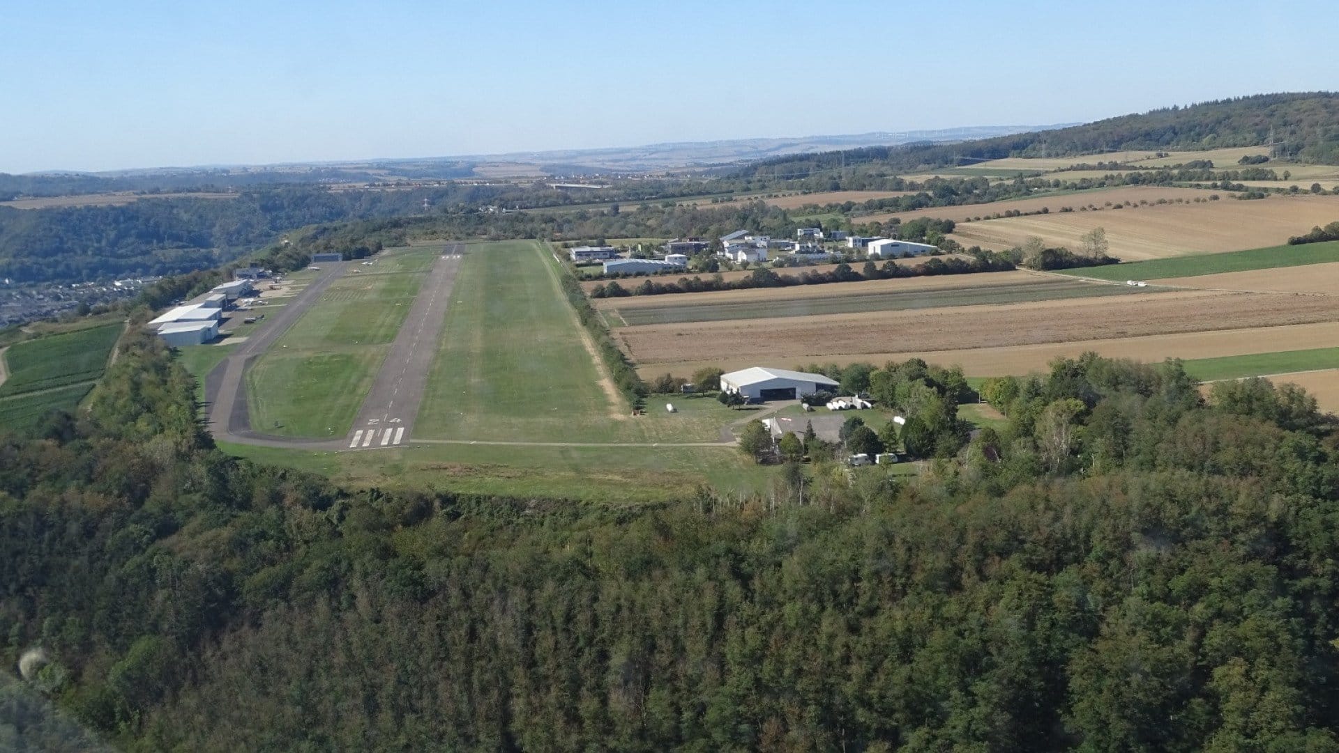 Rundflug über der Eifel ab Koblenz