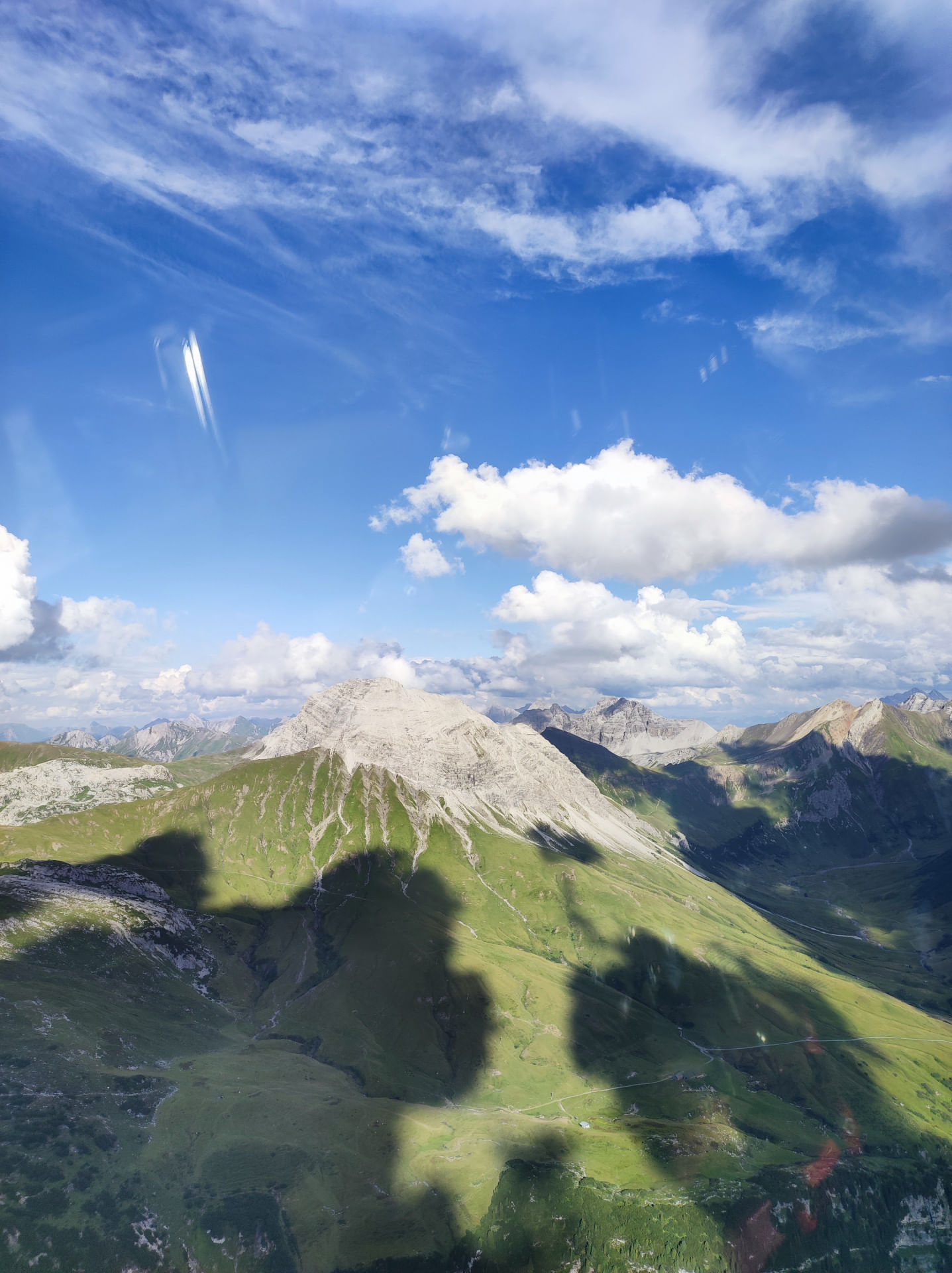 Alpentour - Flexibler Flug an den Berggipfeln vorbei