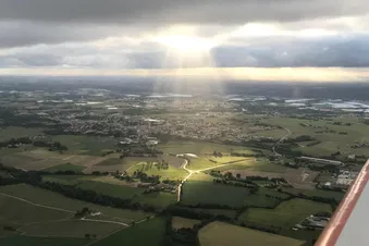 Survol de la Loire de Nantes à Ancenis