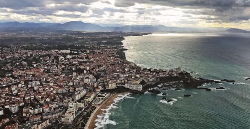 Survol de la côte basque depuis Pau