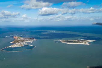 Runflug über die Meyer Werft