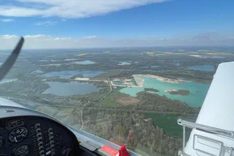 Balade aérienne : Seine, lacs & Château Fontainebleau