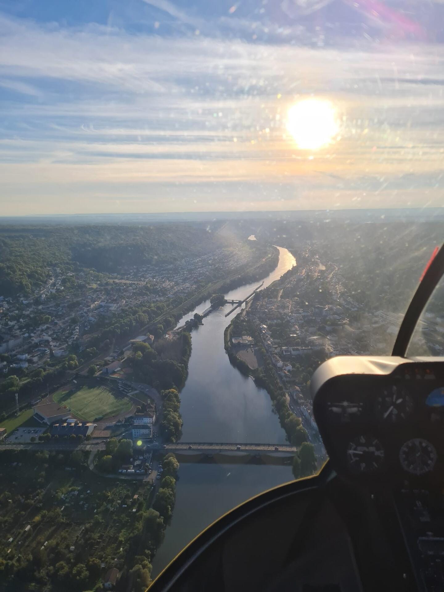 Longez la Moselle, jusqu'à Charmes