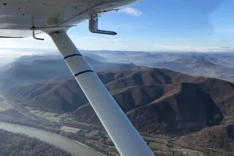 Contrefort de l'Ardèche à coté de Cruas