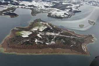 Zum Chiemsee entlang der Alpen