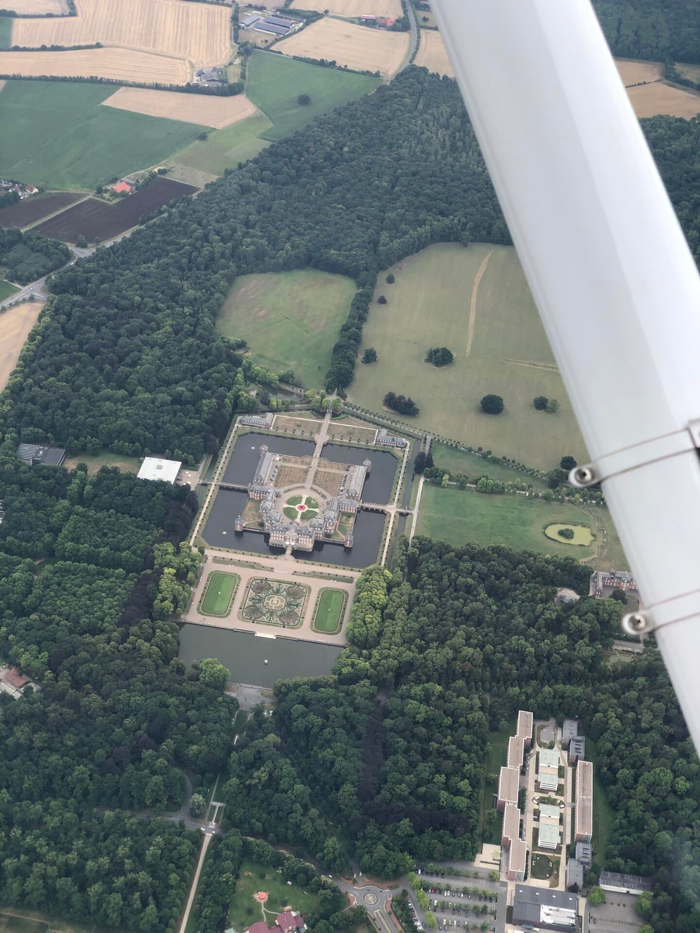 Tagebaugrube, Düsseldorf Flughafen, Gasometer, Innenhafen