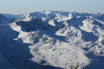 Château de Montségur et les stations de ski