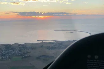 Vol au crépuscule (août)