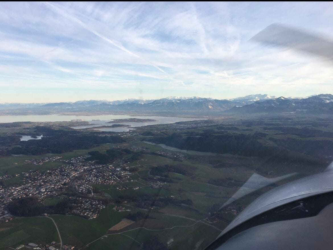 Rundflug ab Landshut: München und Chiemsee im Alpenvorland
