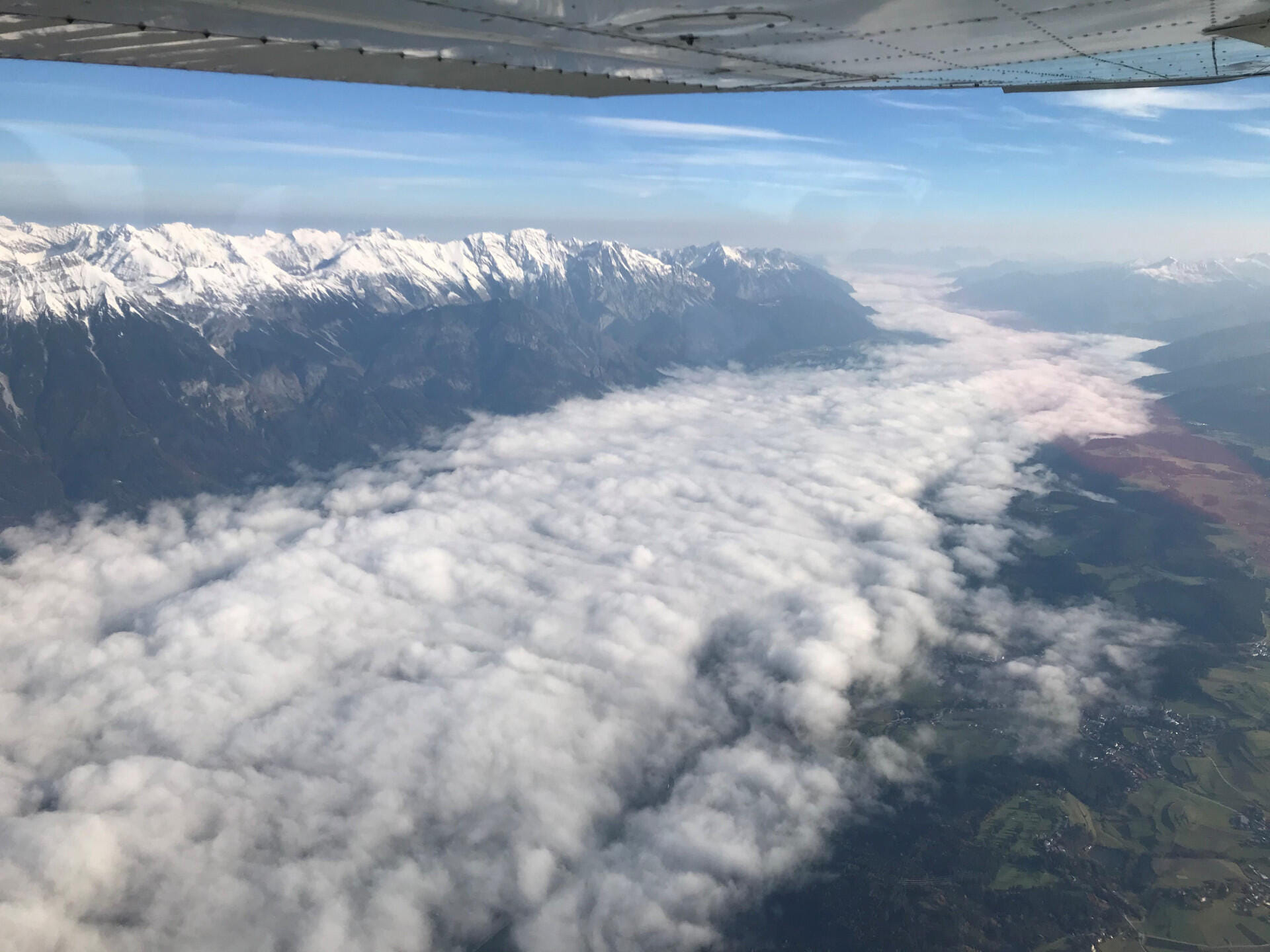 Inntal bei Innsbruck im Morgennebel
