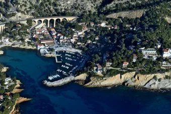 Survol de la Provence et sa côte méditerranéenne en hélico !