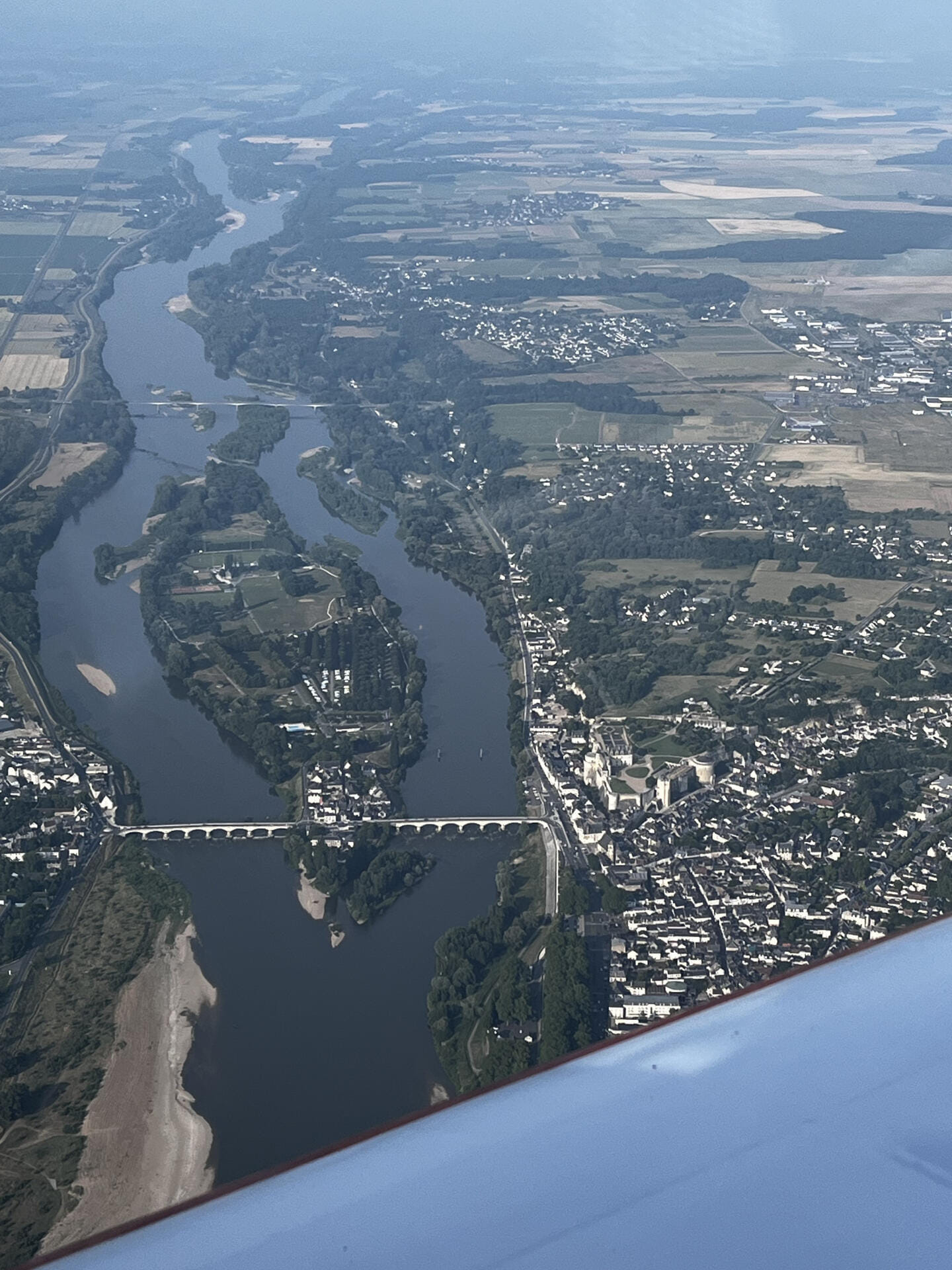 Au départ de Poitiers, la Loire royale vue du ciel