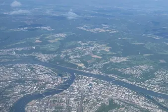 Rundflug in Cirrus SR20: Siegerland – Moseltal – Nürburgring