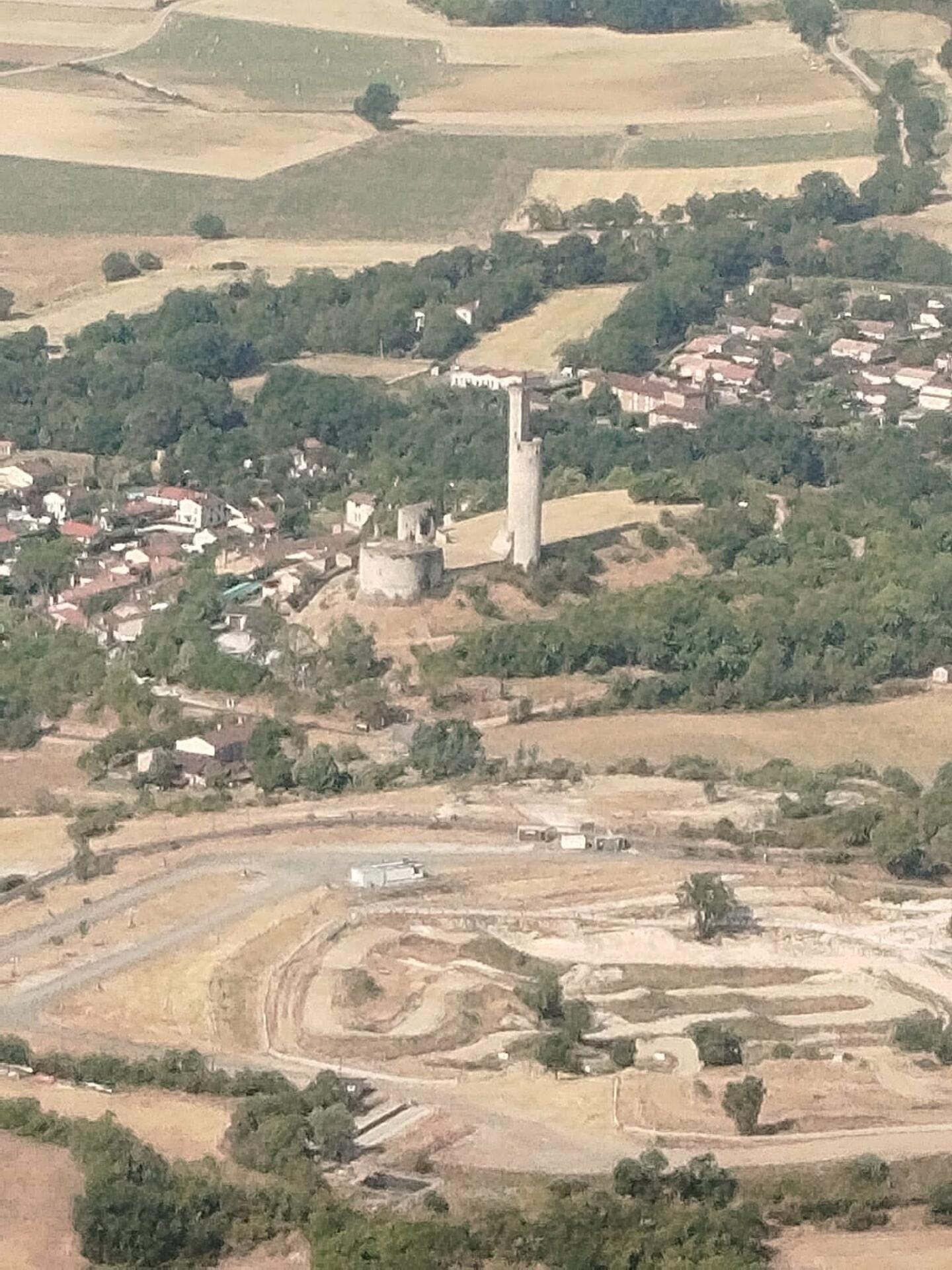 Le méandre d'Ambialet et les Gorges du Tarn vus du ciel