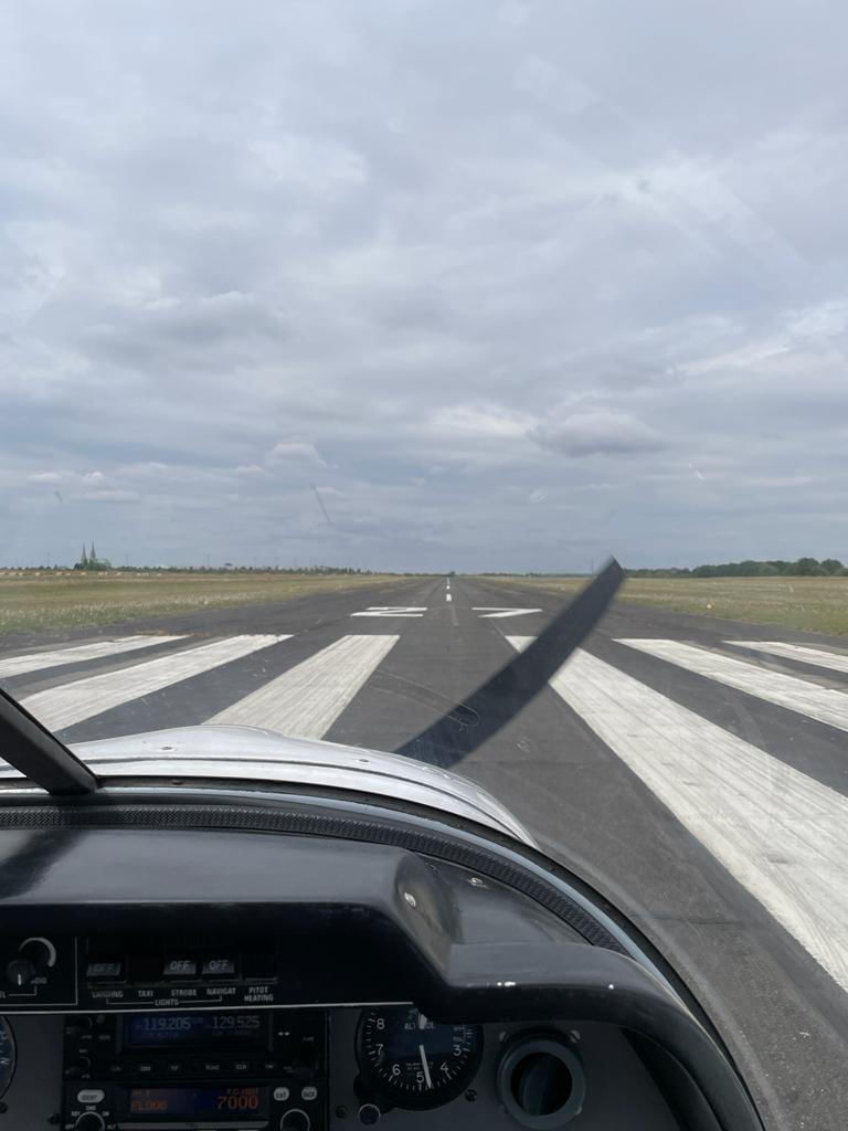 Journée à Chartres et survol de châteaux depuis Paris