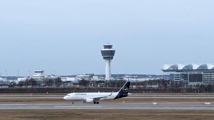 Flughafen & City von München von oben sehen!