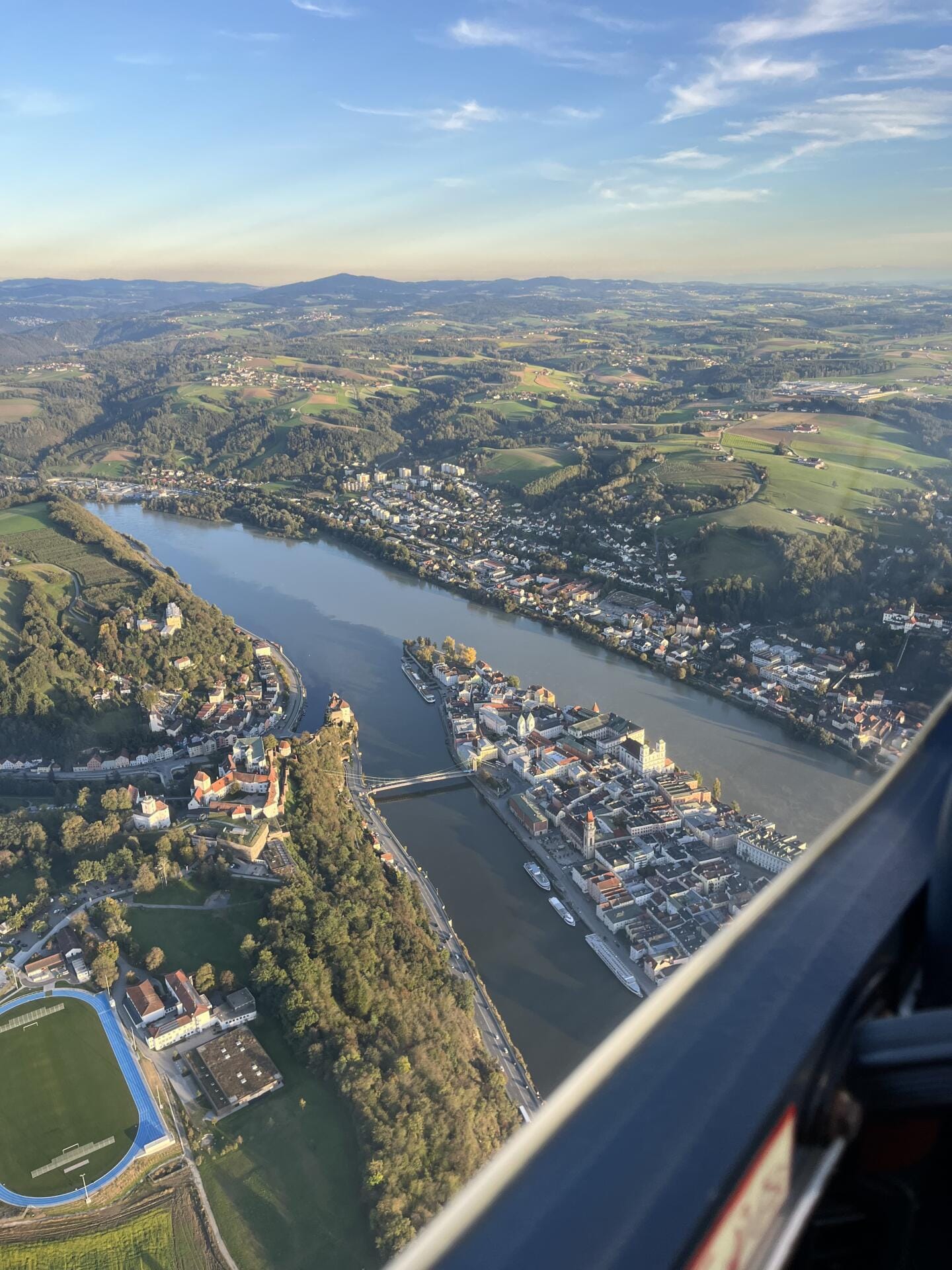 Natur und Städte entlang des Inns