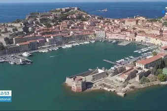 Ville de Porto Ferraio ( Ile d' Elbe)