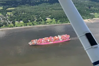 Rundflug Hamburg über Burchardkai, Alster, Hamburg Flughafen
