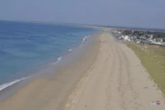 Survol de la Côte de Nacre