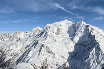 Vol au-dessus du Mont-Blanc avec escale gourmande à Aoste