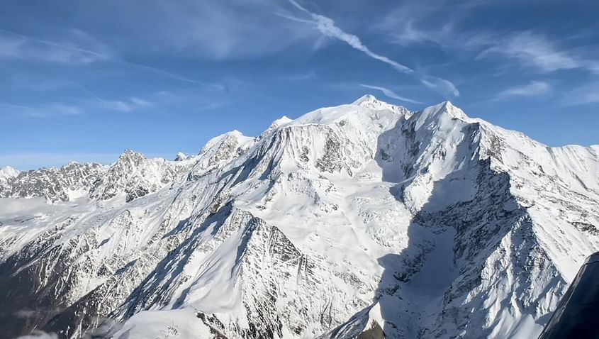 Vol au-dessus du Mont-Blanc avec escale gourmande à Aoste